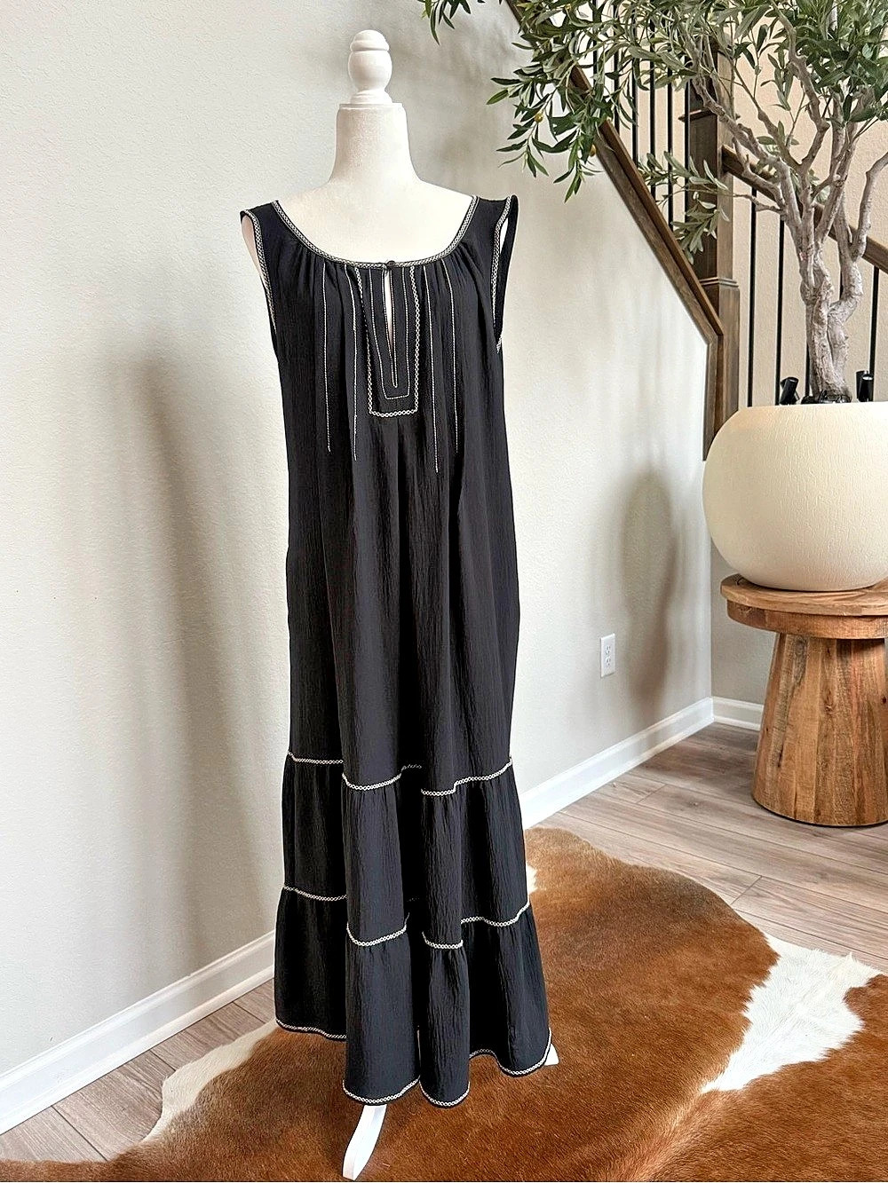 Max Studio Black Contrast Stitch Tiered Maxi Dress Sleeveless - Like New L/XL
